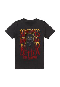 Schwarzes Baumwoll-T-Shirt mit einem grafischen Design einer Katze mit gelben Augen und rotem Text: "Manchmal ist Tot besser - Friedhof der Kuscheltiere."
