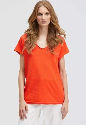 MIT V-AUSSCHNITT - T-Shirt basic - chili