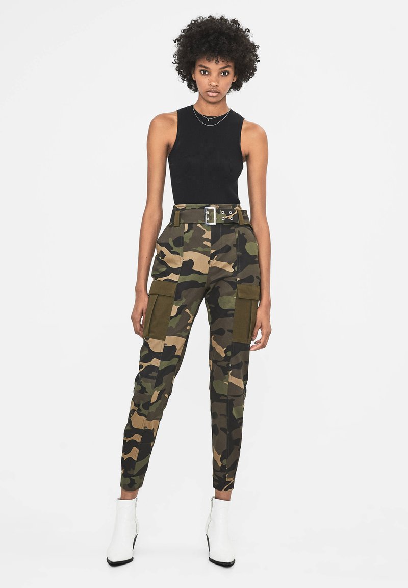 Bershka брюки милитари