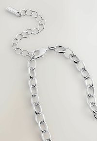 Ogrlica - silver tone