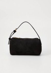 Borsa in camoscio nero dalla forma arrotondata, con tracolla corta e cerniera dorata. Presenta una texture morbida e un design semplice.