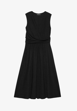 Schwarzes ärmelloses Kleid mit V-Ausschnitt, gerafftem Taillenbereich und fließendem Rock. Hergestellt aus weichem Stoff mit glatter Textur.