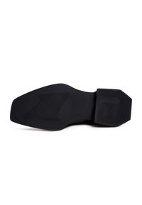 Cesare Gaspari Stringate - black