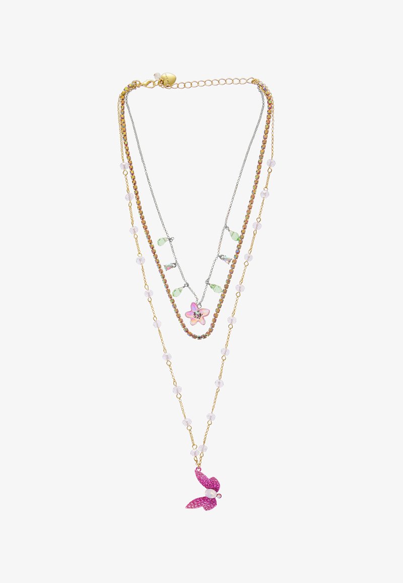 Trefärgad halskedja med guld- och silverkedjor, pastellfärgade pärlor, en rosa emaljblomma och en rosa fjärilsberlock.