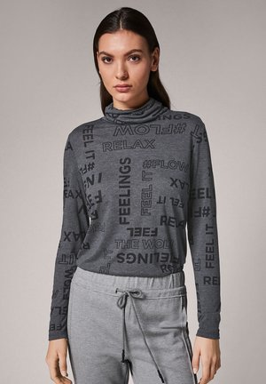 Long sleeved top - light grey aop
