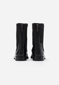 Melvin & Hamilton SUSAN 69 - Botas clássicas de cano curto - black