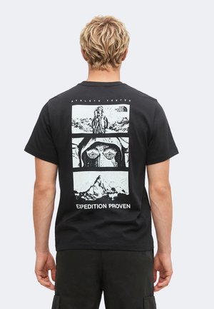 The North Face, 60TH ANNIVERSARY RELAXED SHORT SLEEVE TEE GRAPHIC UNISEX - Camiseta estampada - black