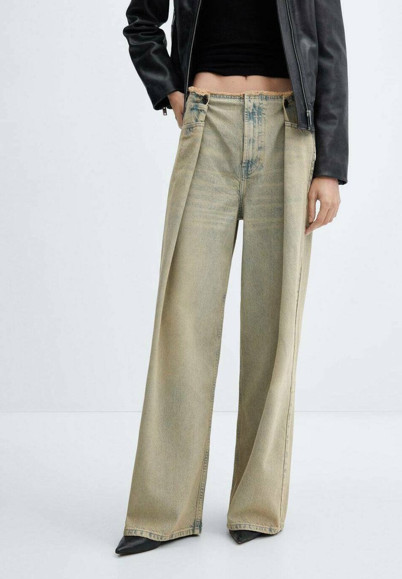 Mango MAYA - Flared Jeans - stone blue denim