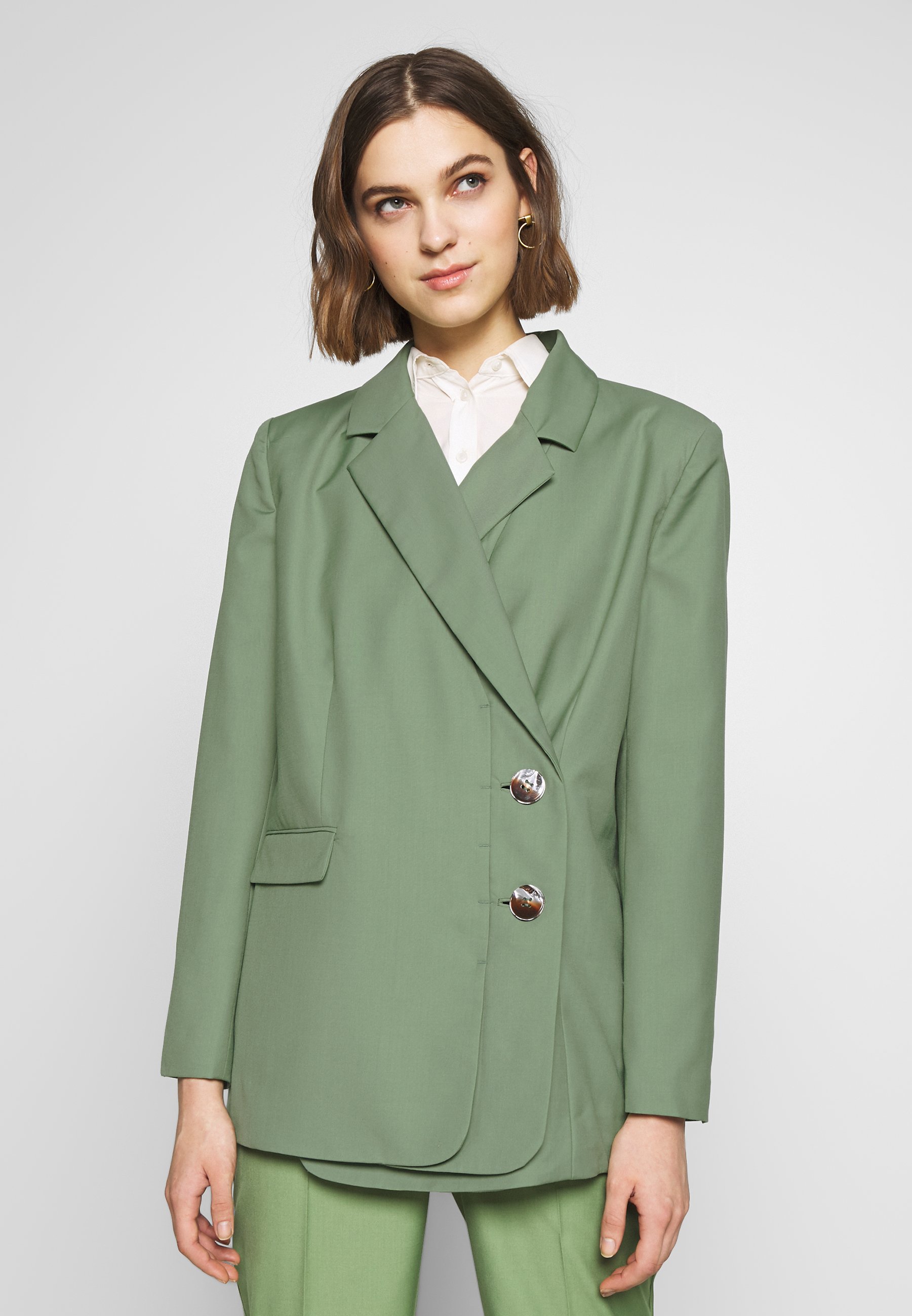 CMEO COLLECTIVE JUST THE SAME BLAZER Blazer green CMEO COLLECTIVE JUST THE SAME PANT Bukse green Zalando.no