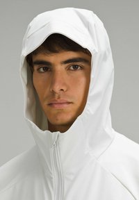 lululemon PACE BREAKER - Löparjacka - vapor