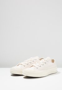 Converse Tenisky - off-white