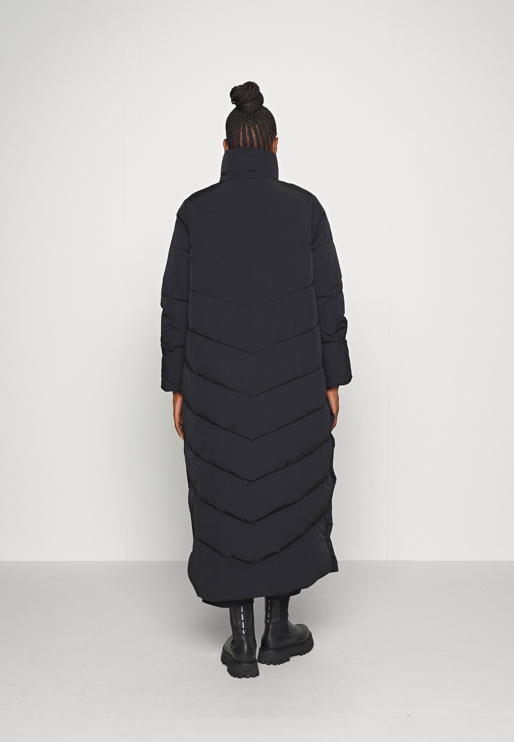 Calvin Klein Winter Coat female size XS