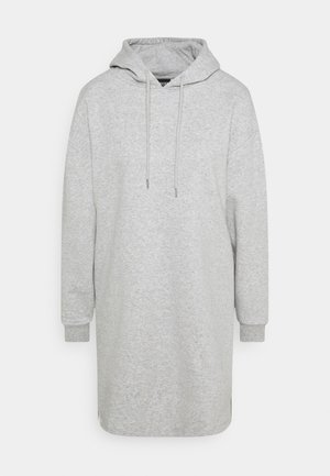 Robe à capuche grise avec une coupe spacieuse, fabriquée en tissu doux. Dotée d'une capuche avec cordon de serrage et de manches longues avec des poignets côtelés.