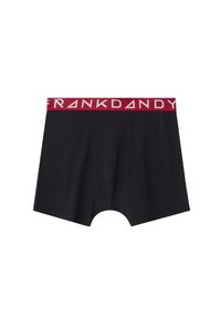 Svarta boxershorts med ett rött midjeband som har varumärkesnamnet i vitt tryck. Mjuk tygblandning, figurnära design och midjehöjd.