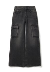 Zwarte wijde cargo jeans met twee zijzakken en een vervaagde denimtextuur. Voorzien van een knoopsluiting en ceintuurlussen in de taille.