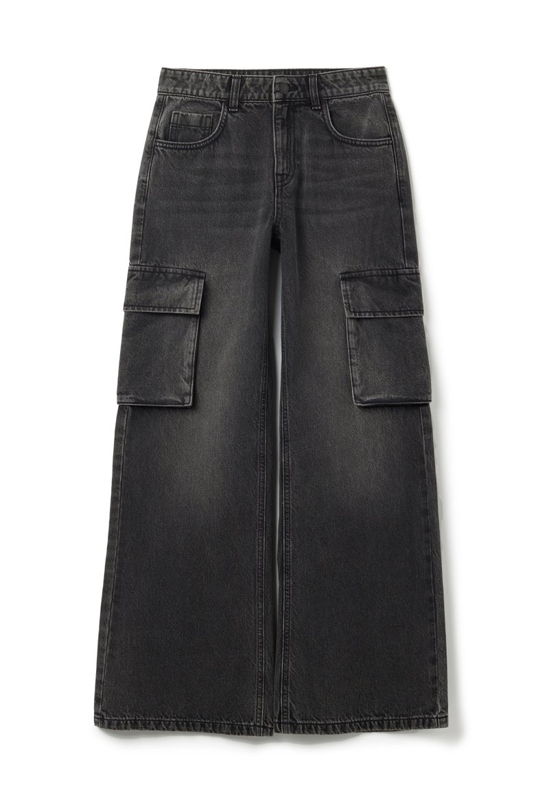 Zwarte wijde cargo jeans met twee zijzakken en een vervaagde denimtextuur. Voorzien van een knoopsluiting en ceintuurlussen in de taille.