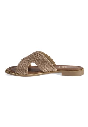Sandale à semelle en simili cuir marron, dotée d'une bride tissée en rose doré métallisé et d'une semelle en caoutchouc plate.