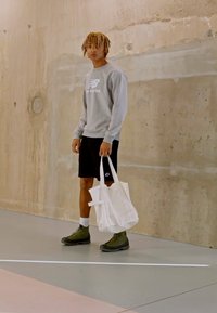 New Balance SMALL LOGO - Shorts - black
