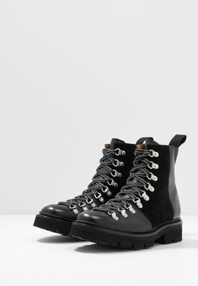 Grenson NANETTE - Botas de tornozelo com plataforma - black