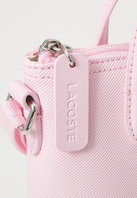 Lacoste CONCEPT - Τσάντα χειρός - pink lady