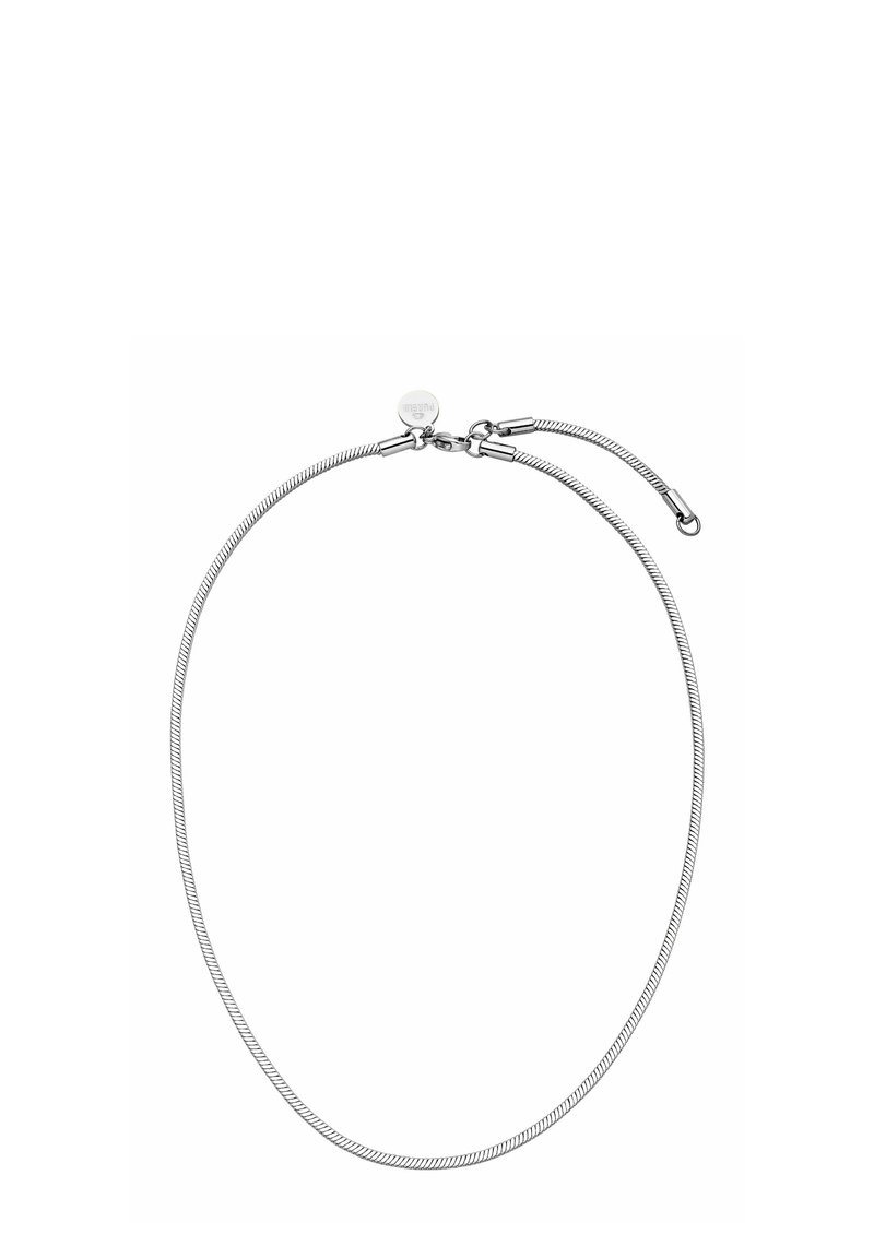 Silberne Schlangenkette mit einem glatten, zylindrischen Design und polierter Oberfläche sowie einem runden Verschluss.