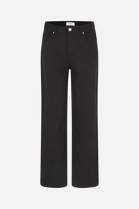 Jeans neri a gamba dritta con tasche frontali, passanti per cintura e chiusura con bottone, esposti su uno sfondo chiaro e semplice.