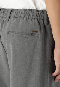 Jack & Jones PREMIUM JPSTBILL JJCAPRA - Kelnės - grey