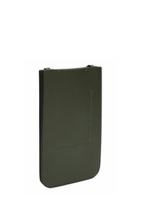 Zielono-oliwkowa skórzana saszetka o gładkiej teksturze, prostokątnym kształcie i pionowej kieszeni na zamek z tyłu. Dyskretne szwy zdobią krawędzie.