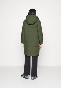 Didriksons SANDRA Winter coat deep green/dark green