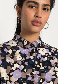 ICHI IHVera - Abito a camicia - heirloom lilac multi flower