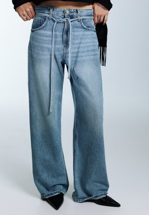 PULL&BEAR DRAWSTRING - BAGGY - Džíny Relaxed Fit - light blue