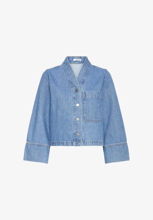 Svijetloplava skraćena traper jakna sa širokim rukavima, prednjim metalnim kopčama, jednim džepom na prsima i ravnim ovratnikom.