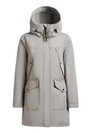 Svetlosiva kišna jakna s kapuljačom, prednjim patentnim zatvaračem, dva džepa s preklopom i gumbima te dugim rukavima.