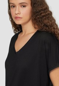 QS T-shirt basic - schwarz