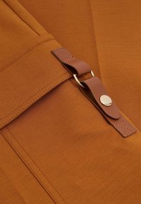 Reiss Reisitaskuhousut - rust