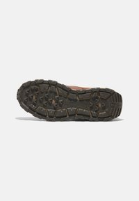 Timberland Trainers - medium orange full grain