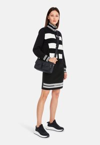 Marc Cain Strickjacke - white and black