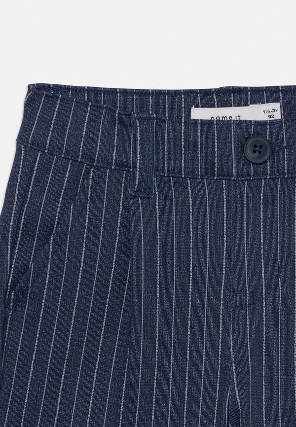 NMMSILAS COMFORT   - Shorts2