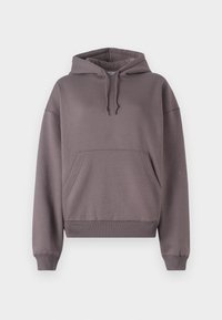 Hettegenser i en dempet gråfarge, med en frontlomme i kenguru-stil, ribbestrikkede ermer og kant, laget av myk, teksturert fleece.
