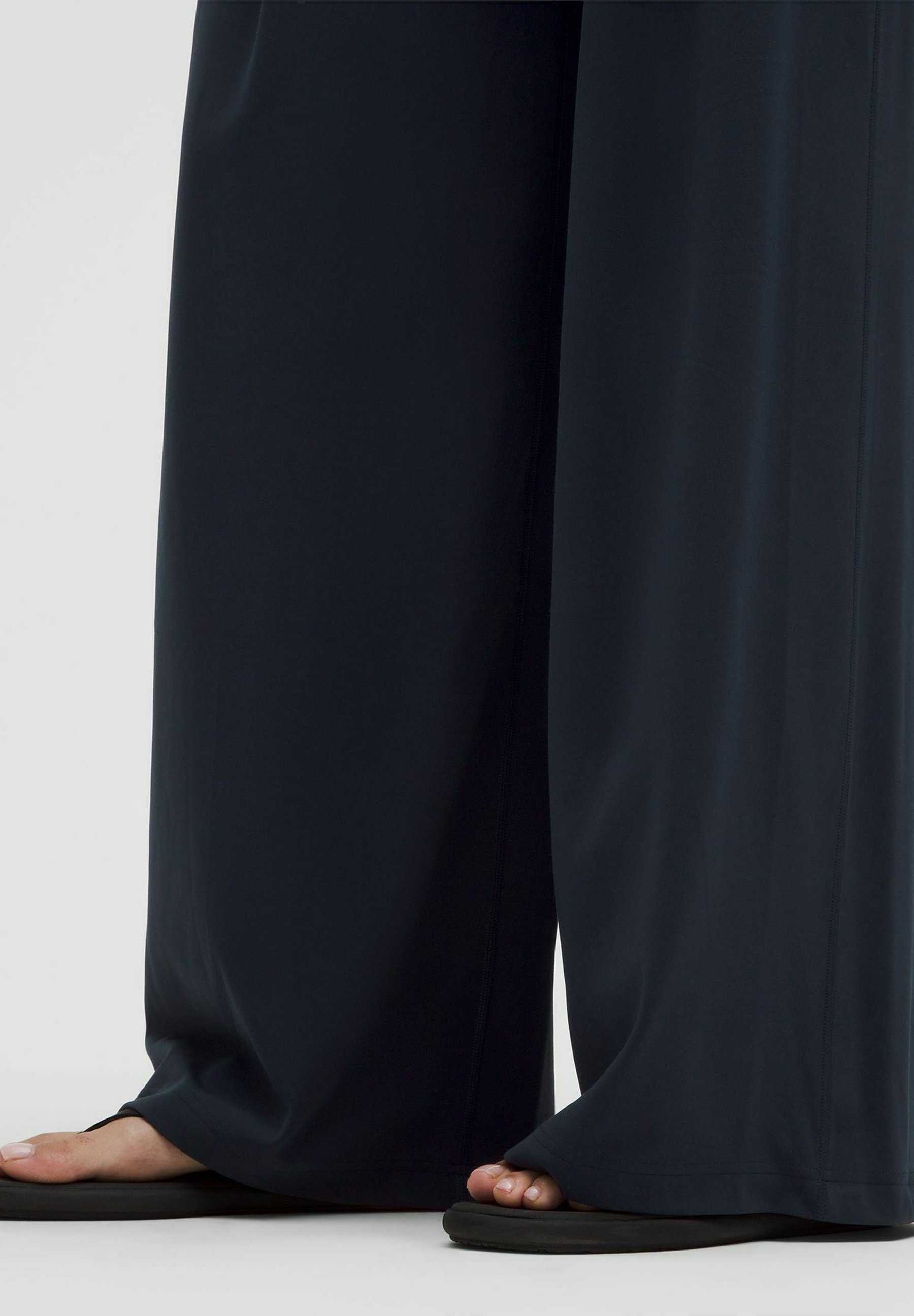 lululemon ALIGN™ PALAZZO REGULAR - Trousers - true navy/dark blue