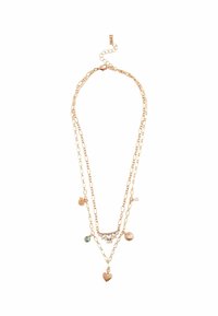 Vergoldete, mehrschichtige Halskette mit Kettengliedern, dekorativen Anhängern wie Muscheln und Steinen sowie einem Karabinerverschluss.