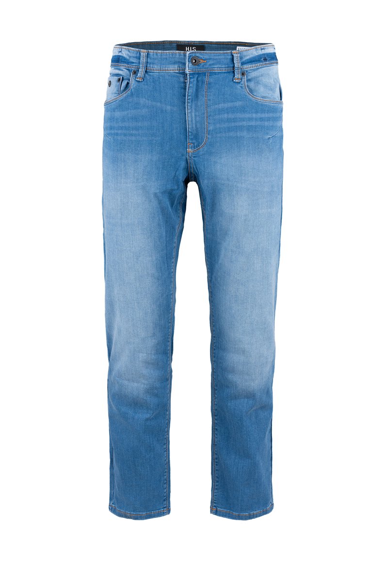 Jeans de mezclilla azul claro con corte recto, cinco bolsillos, costuras visibles y un cierre de botón en la parte frontal. Textura suave.