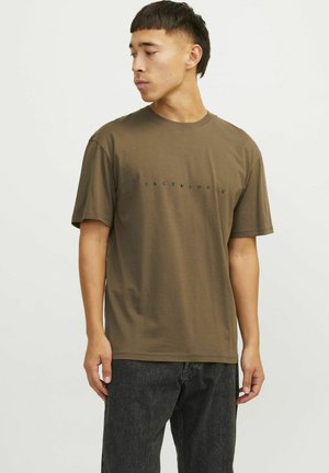 Jack & Jones JJESTAR TEE - Trükipildiga T-särk - canteen