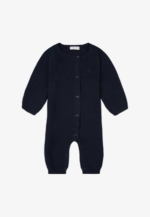 Navy gebreide romper met lange mouwen, knopen aan de voorkant, geribbelde manchetten en een klein logo op de borst. Zachte textuur, ontwerp met volledige lengte.