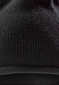 FAWLER FRANKE - Beanie - black
