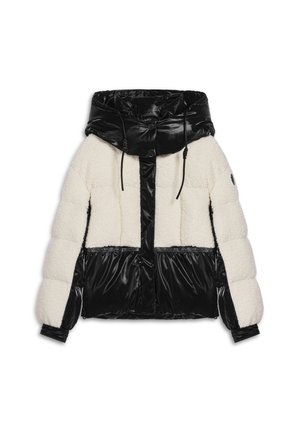 Puffa bunda s černým lesklým předním dílem, rukávy a kapucí; krémově zbarvené chlupaté tělo; obsahuje zip a patentní uzávěr.