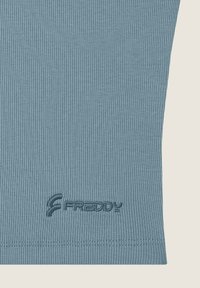 Freddy Top - forget me not