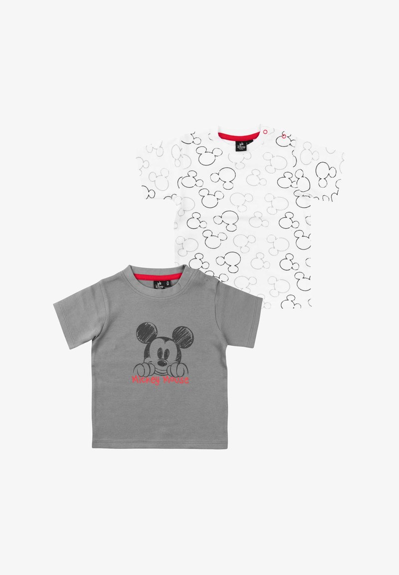 Due magliette: una grigia con una stampa di Topolino e testo rosso, l'altra bianca con un motivo di Topolino nero. Materiale in cotone.