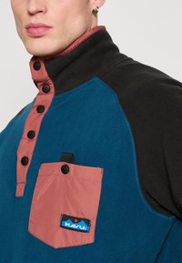 KAVU TEANNAWAY - Felpa in pile - seaworthy