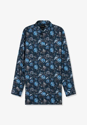 Langärmliges Hemd mit Kragen in Dunkelblau, mit floralem Muster, das große blaue Blumen, grüne Blätter und braune Akzente zeigt. Glatte Stoffoberfläche.